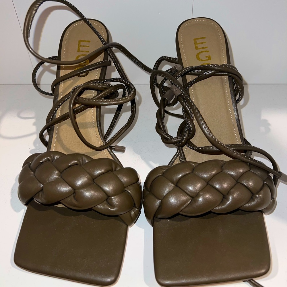 EGO Square toe heels